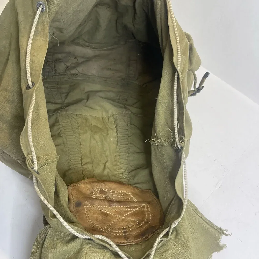 US Army WW2 Mountain Rucksack Avery 1943‎ Size 18x21x7
